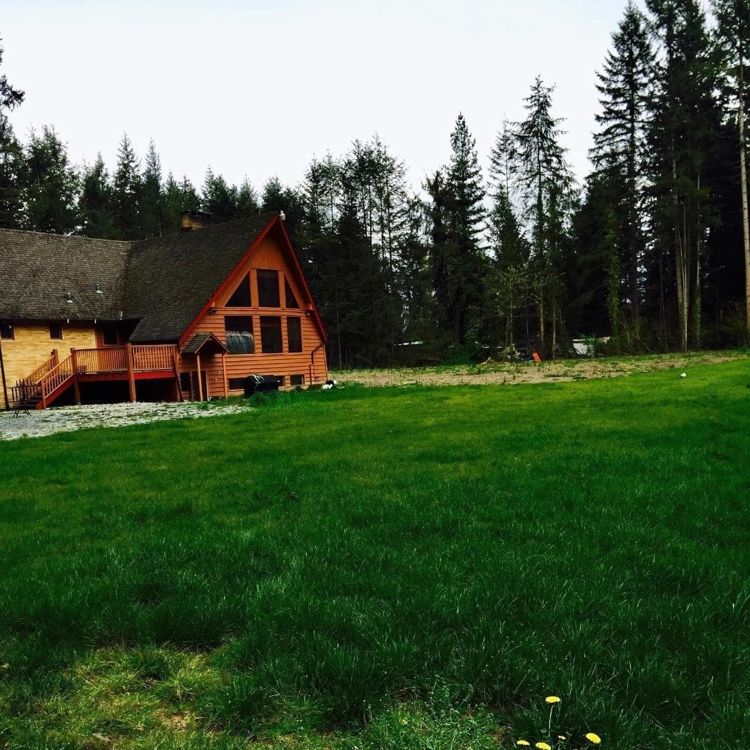 20308 27 AVENUE photo 2