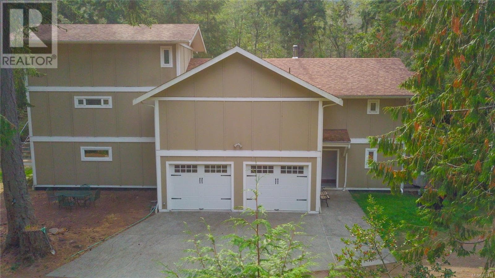 9891 Spalding Rd photo 4