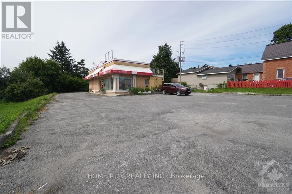 45 MUNRO STREET photo 5