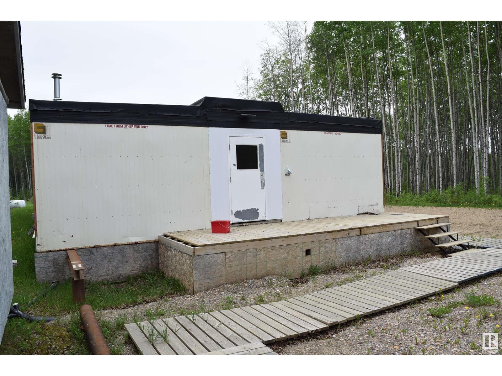 455 Industrial DR N — photo 2