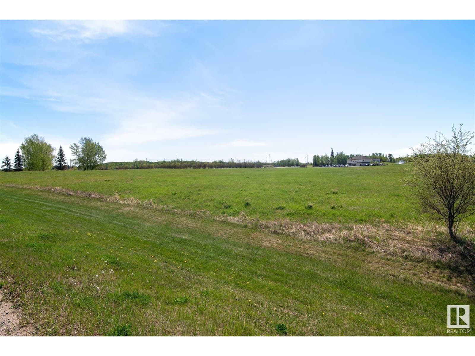 Highway 28 twp rd 611 — photo 2