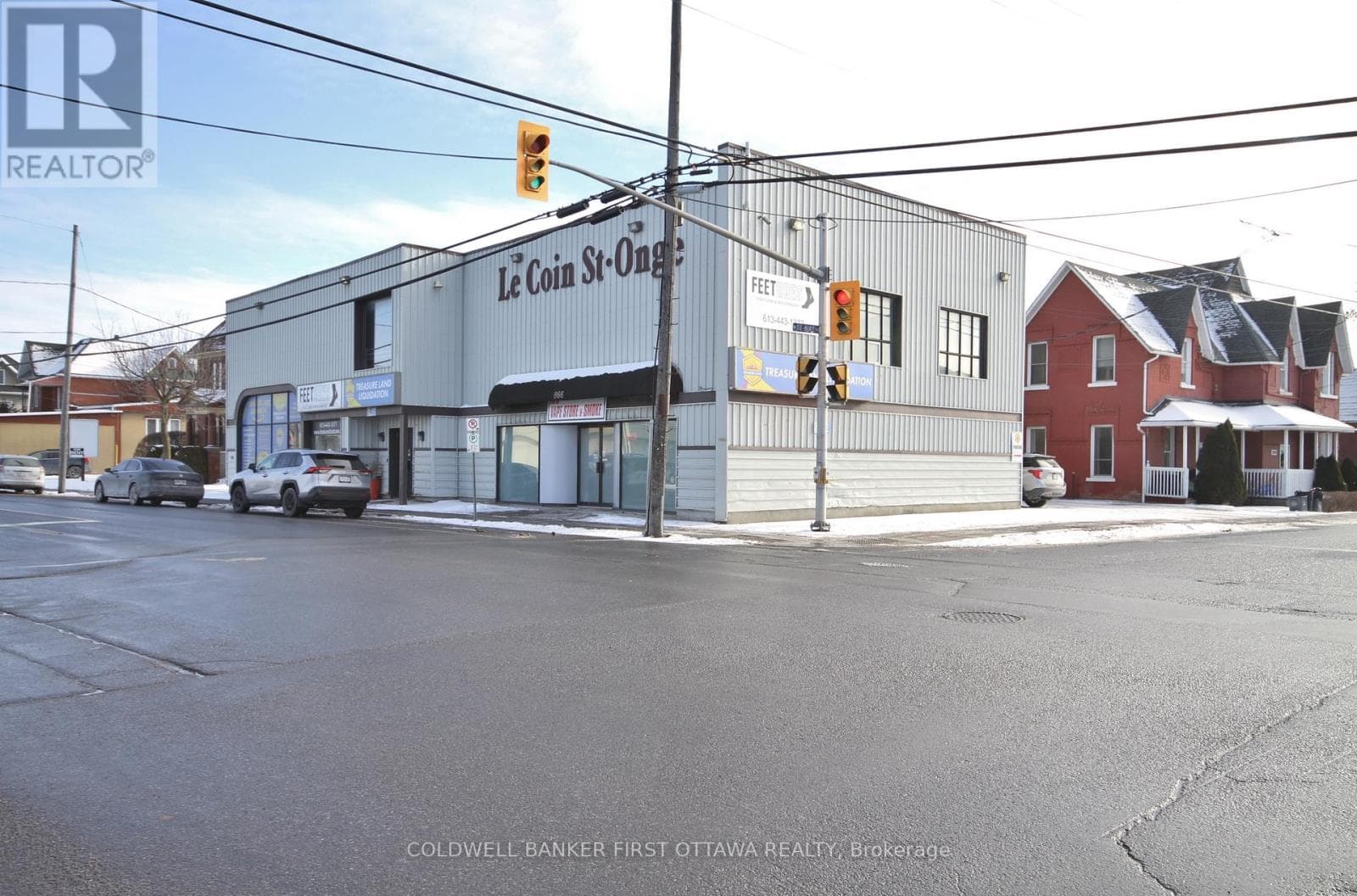 866 NOTRE DAME STREET photo 4