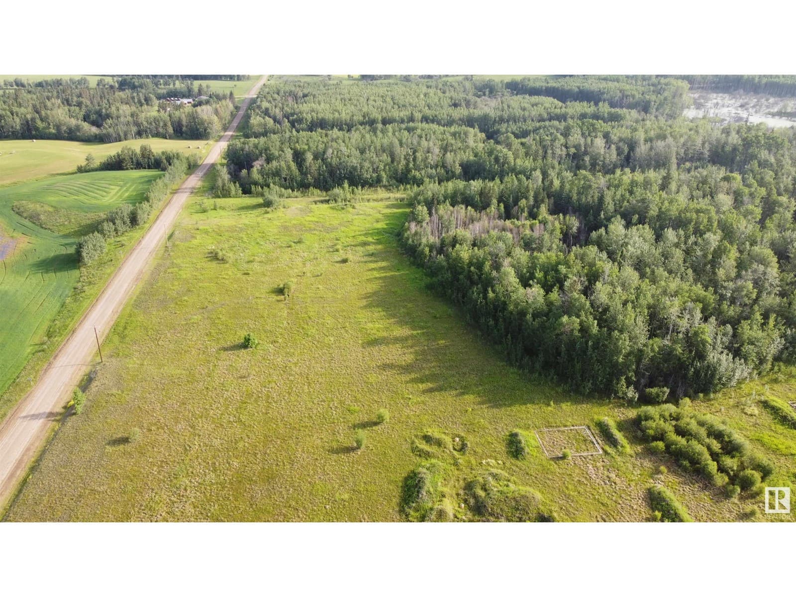 R.R. 42 HWY 43 — photo 3