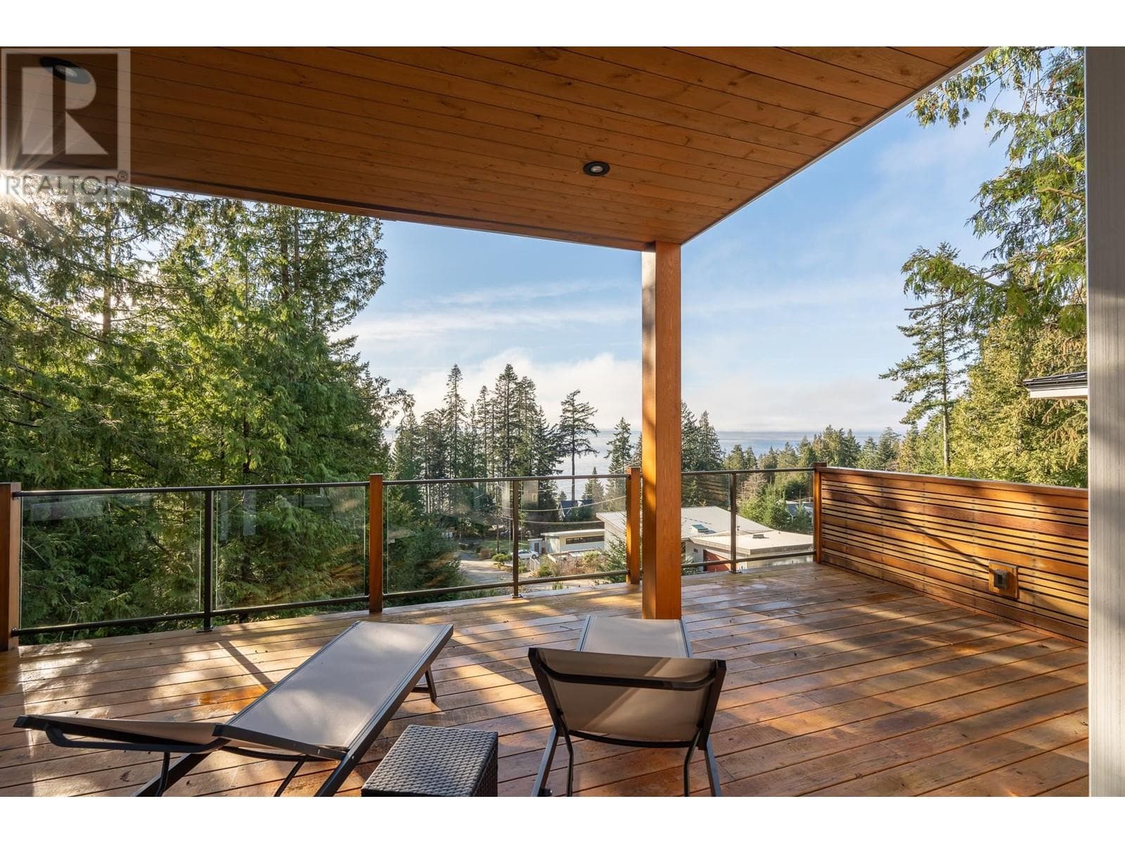 153 SWALLOW ROAD photo 5