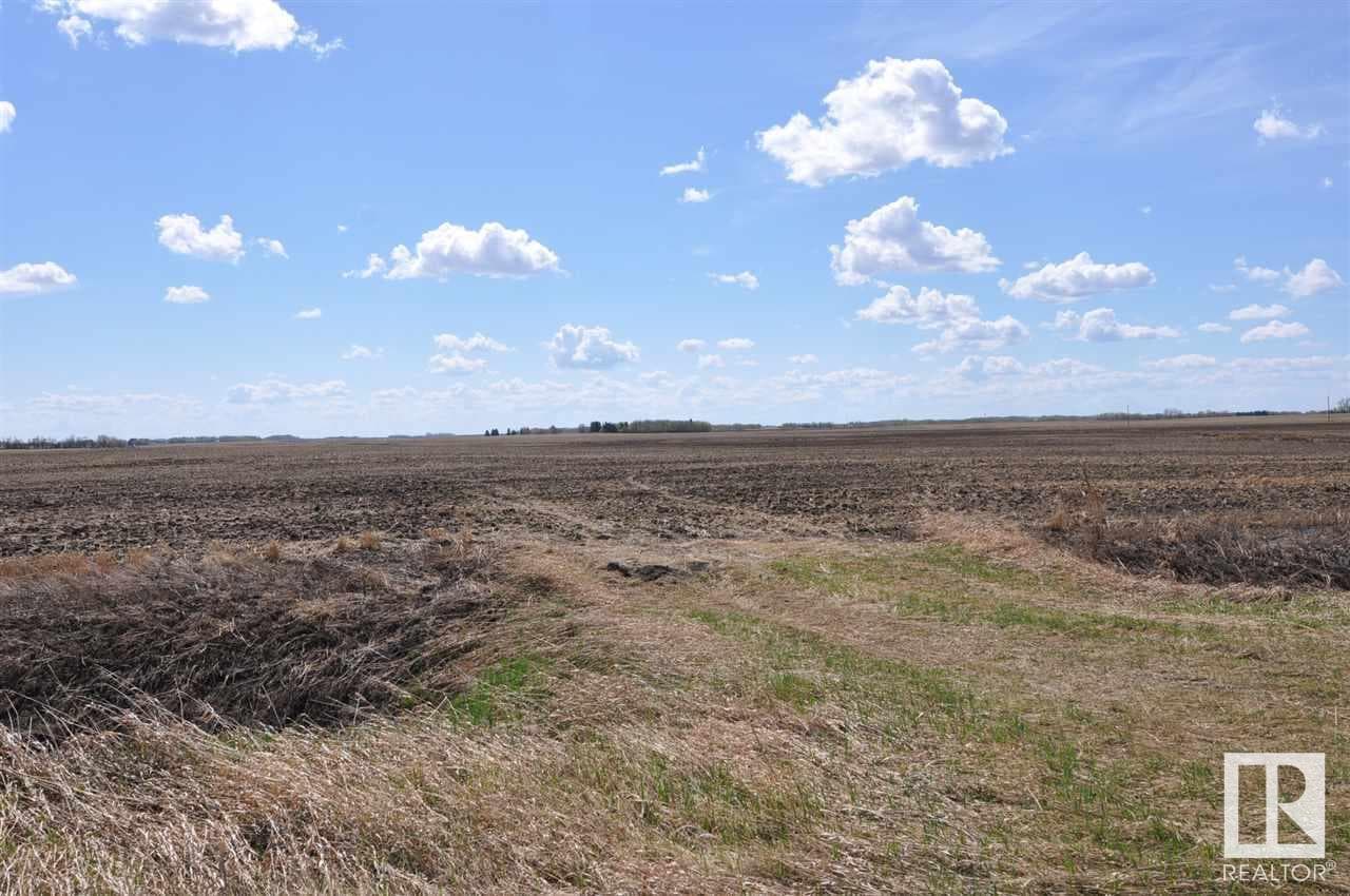 RR 261 TWP RD 570 photo 2