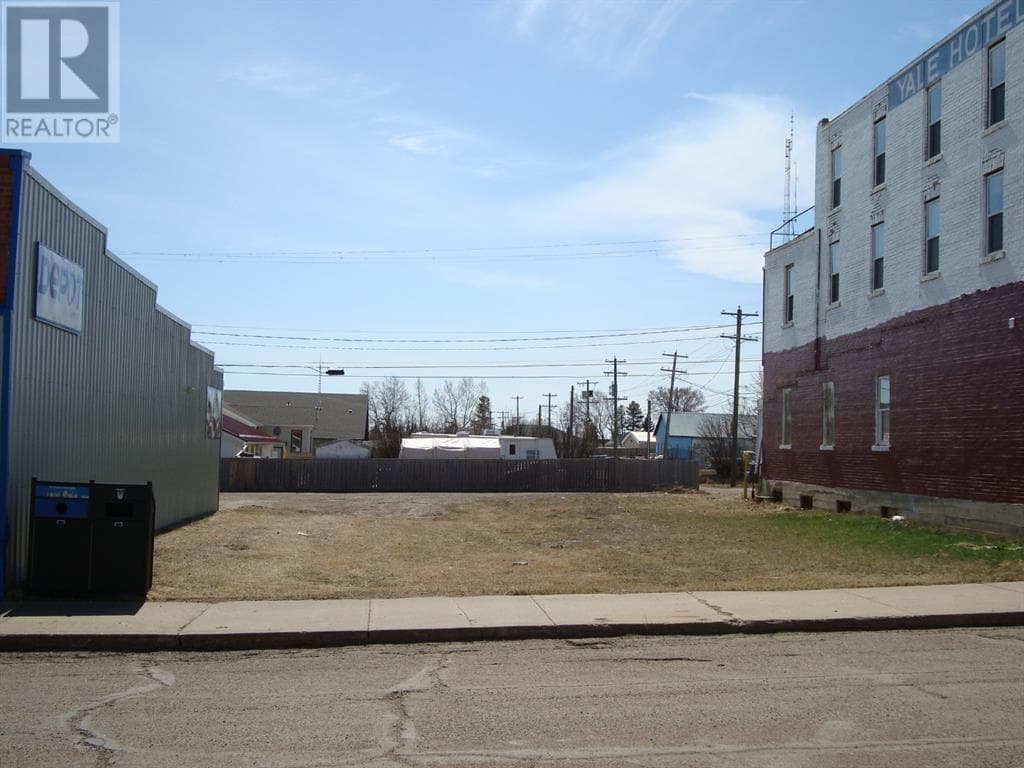 207,209 Main Street — photo 3