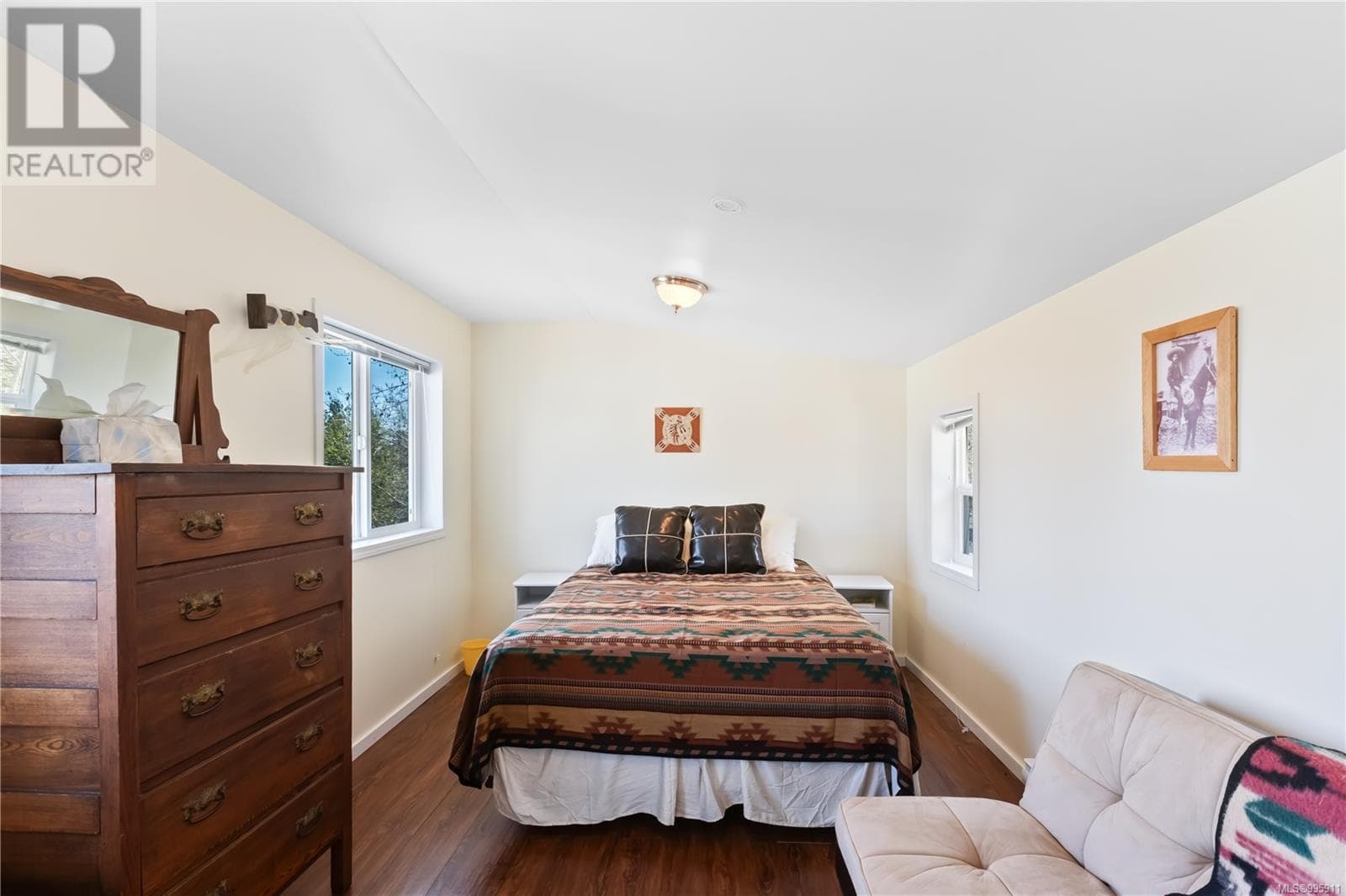 1181 Seventh Ave photo 5