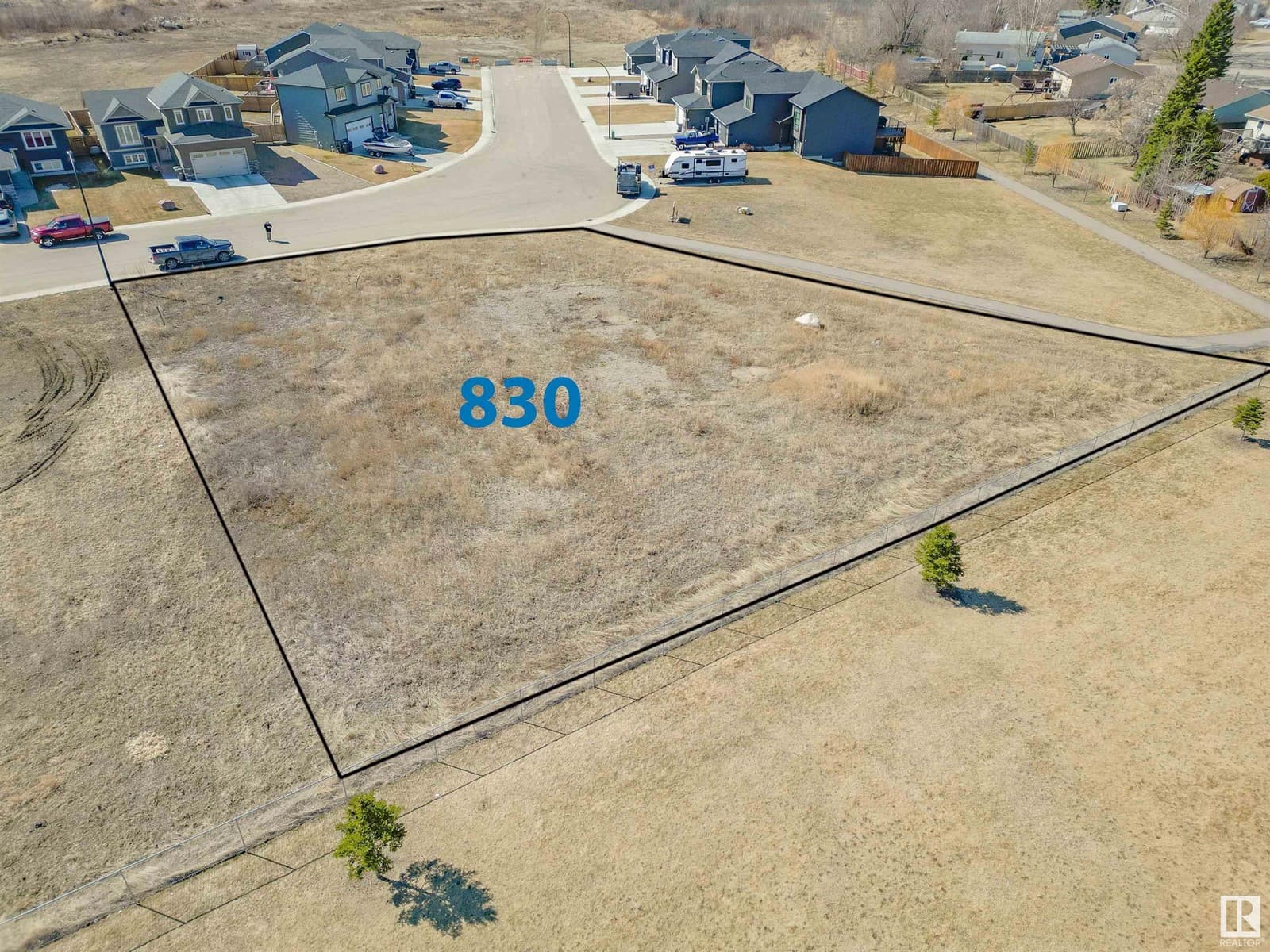 830 Schooner DR