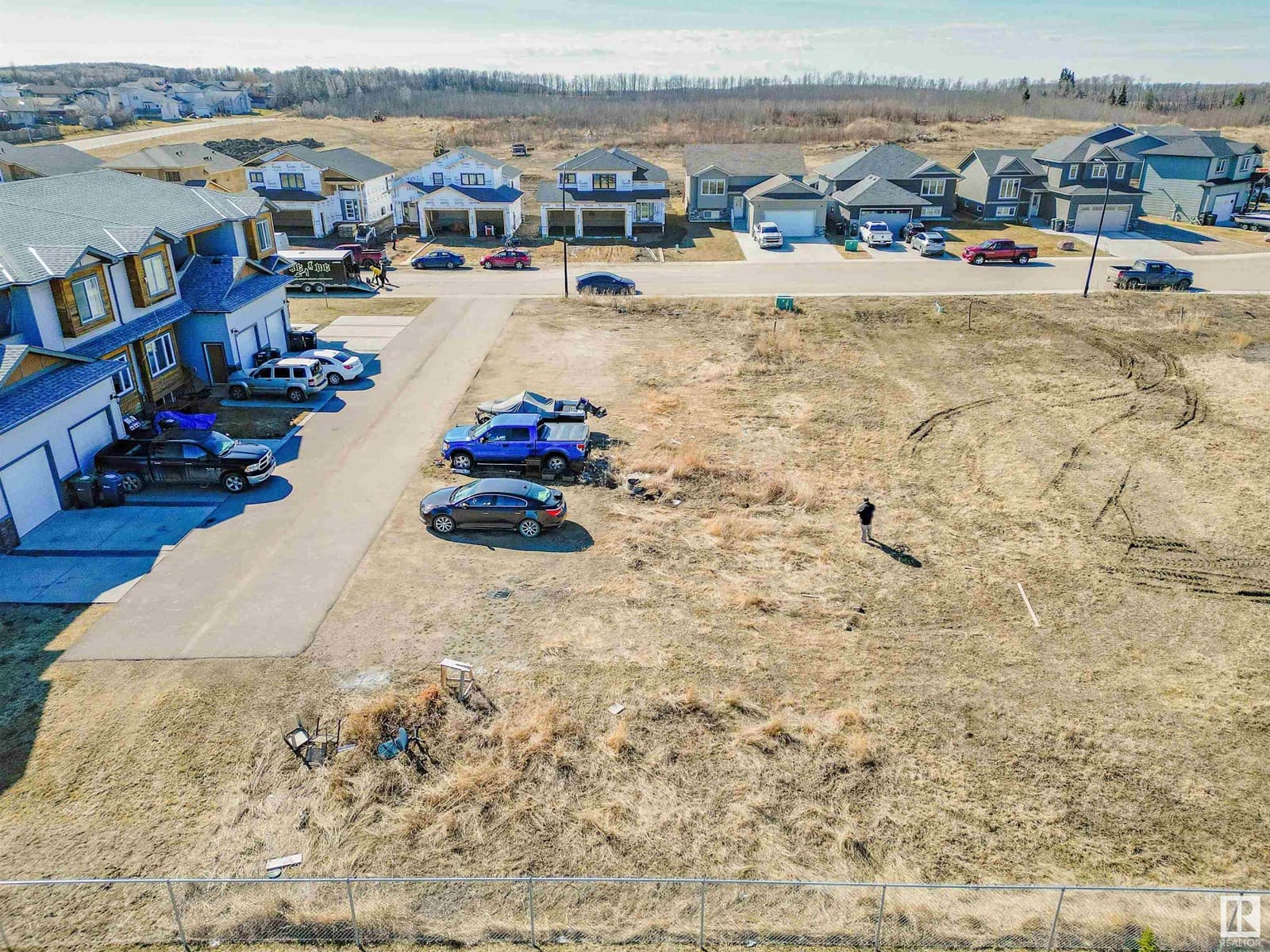 822 Schooner DR — photo 3