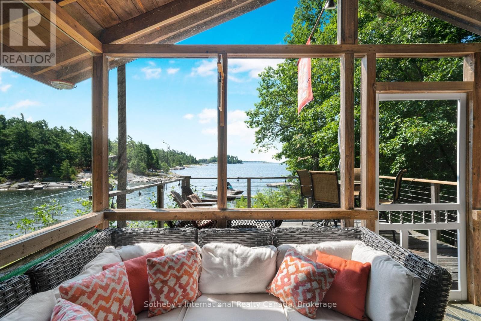 2 bed 1 bath single family at 20 A65 ISLAND — $449,000