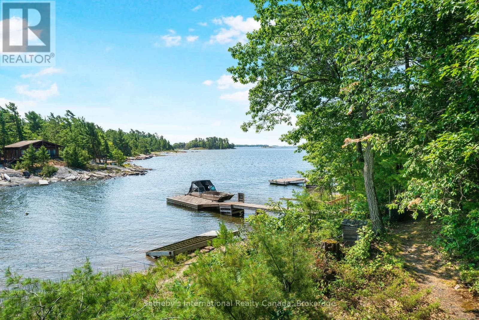 20 A65 ISLAND photo 5