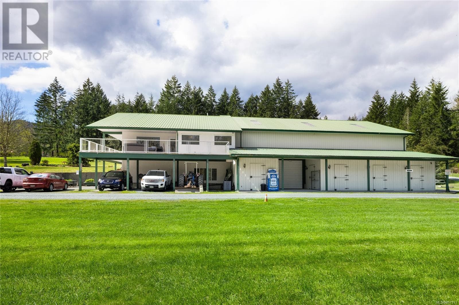 8682 Trans Canada Hwy photo 3