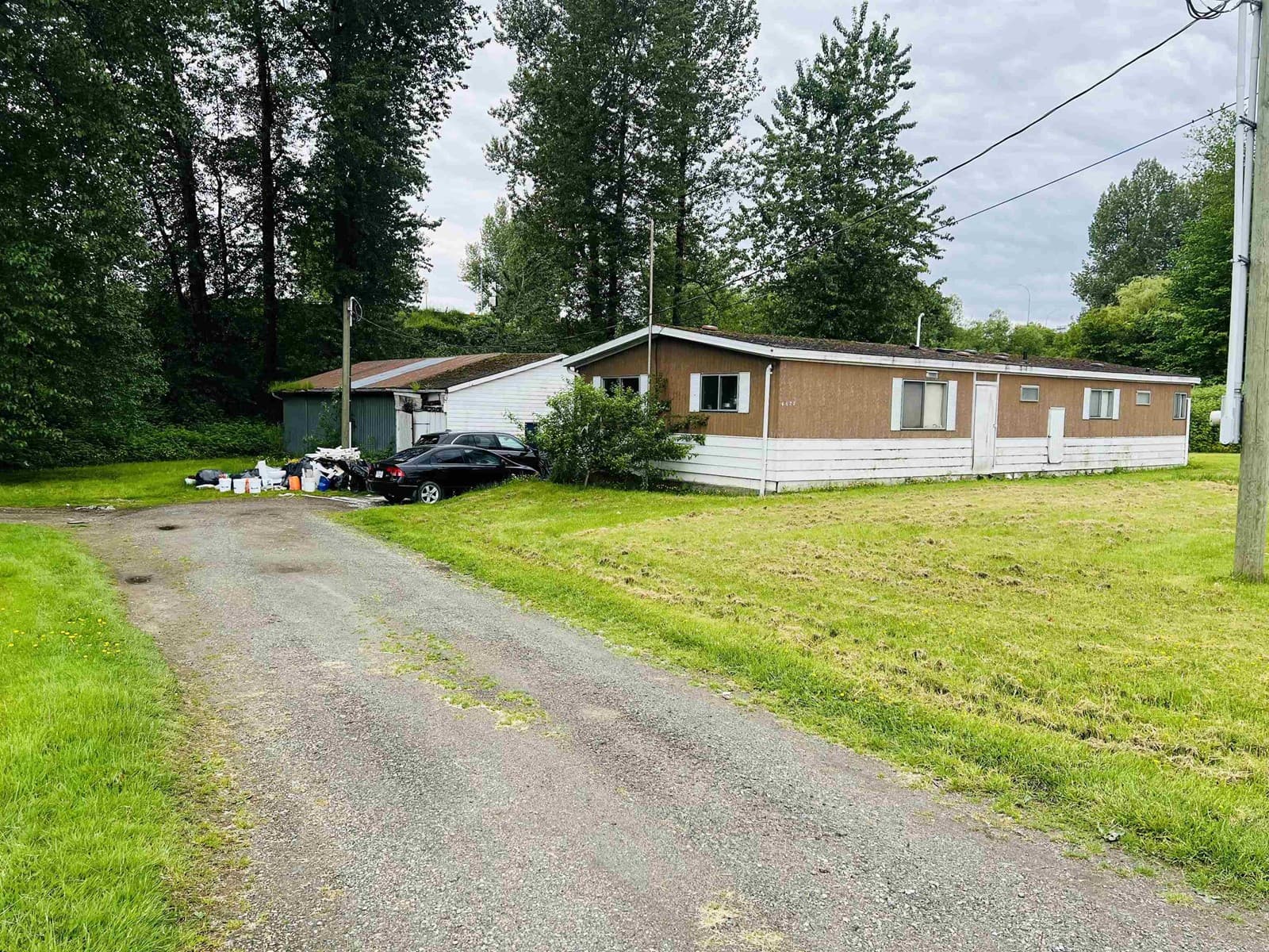 6477 RIVERSIDE STREET photo 2