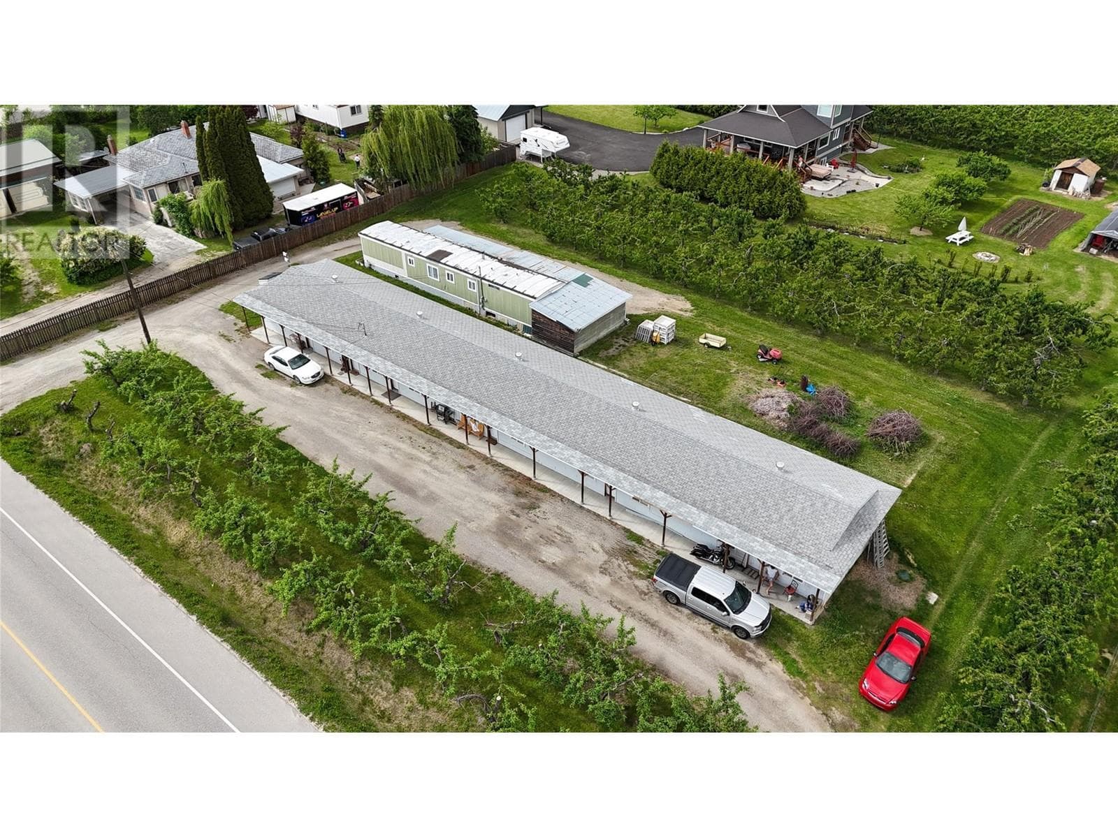 3318 ERICKSON Road photo 3