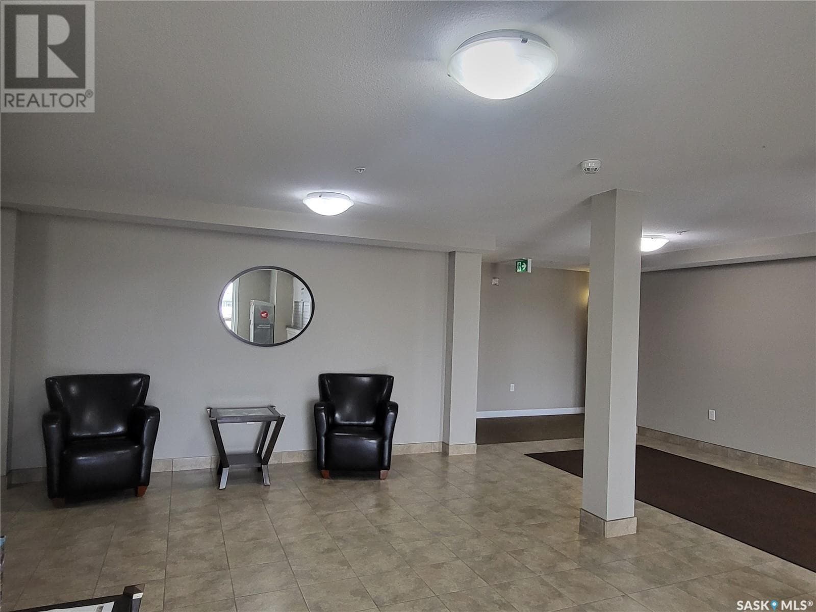 403 2141 Larter ROAD photo 2