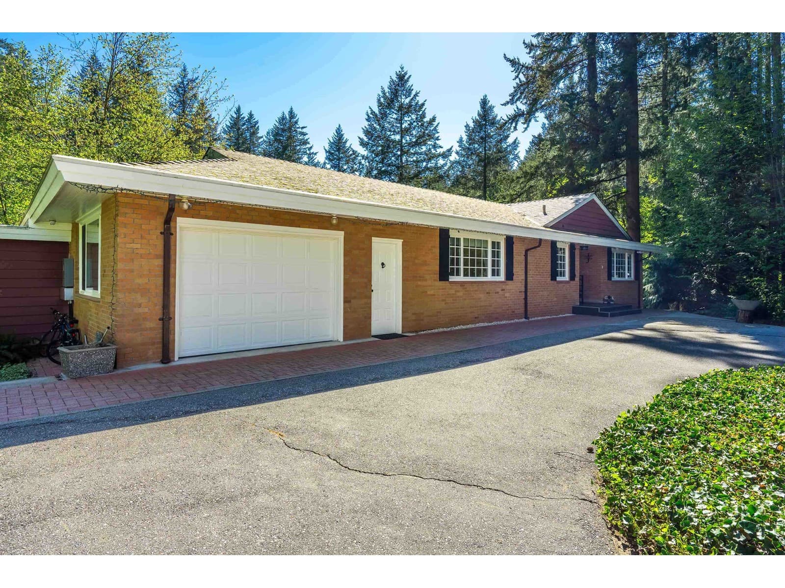 20286 27 AVENUE photo 5