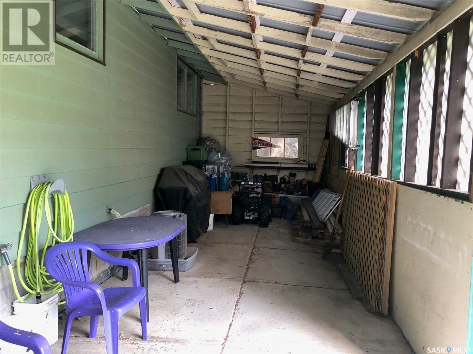 226 Saskatchewan STREET E photo 11