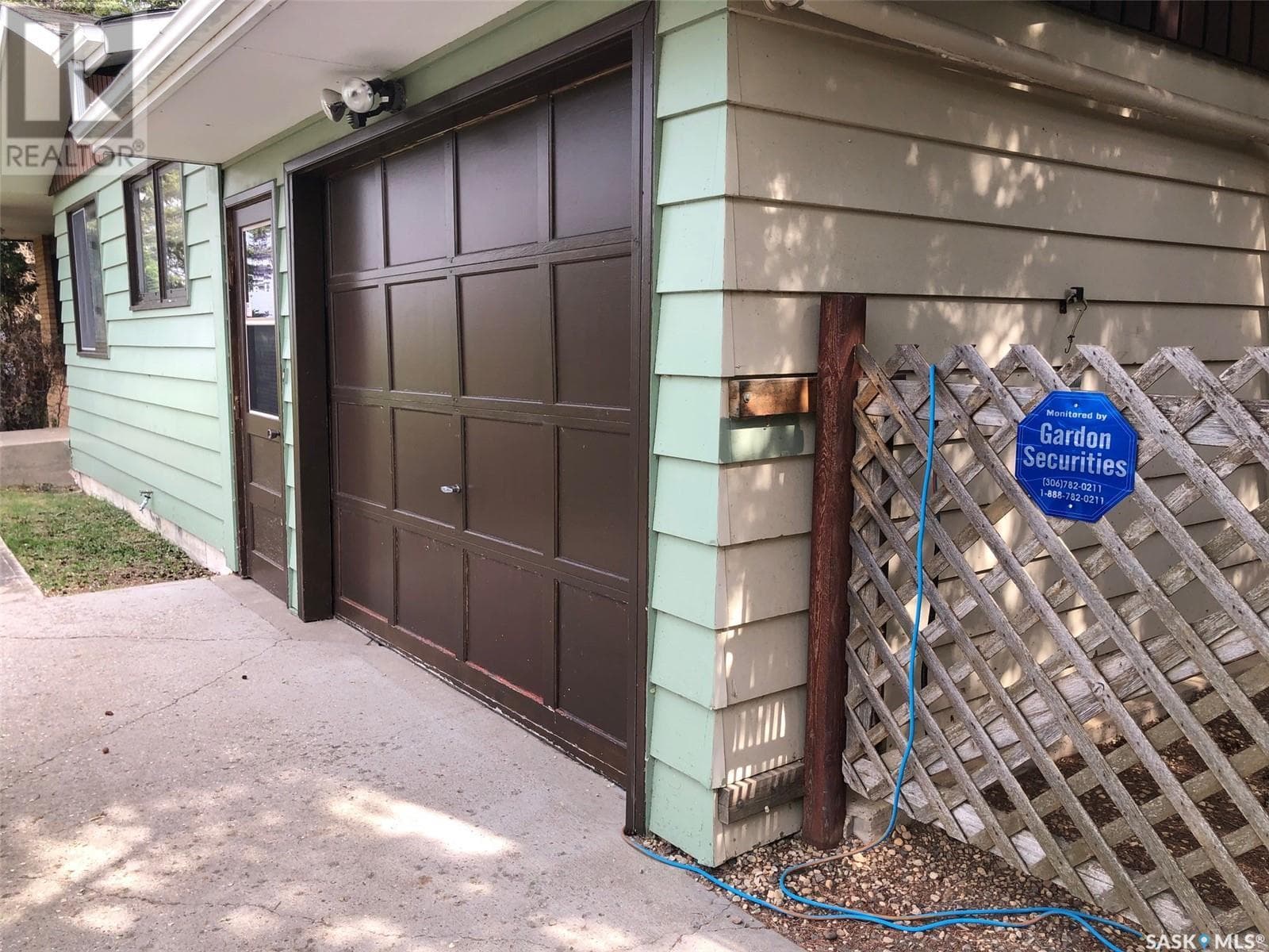 226 Saskatchewan STREET E photo 9