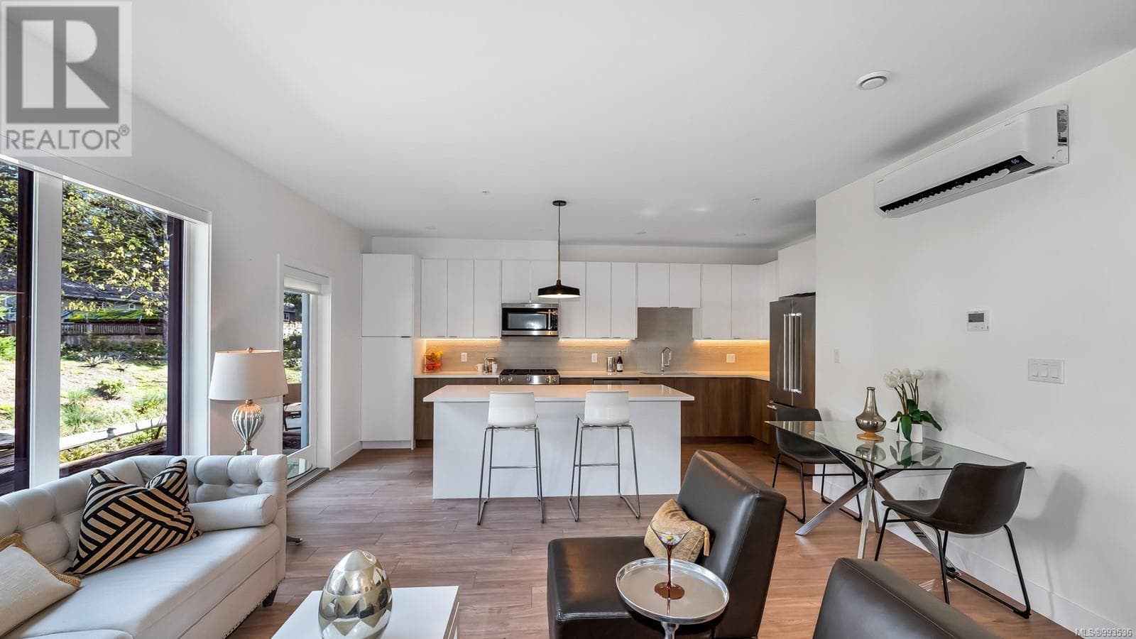 3 bed 3 bath single family at 10 2330 Sooke Rd — $899,900