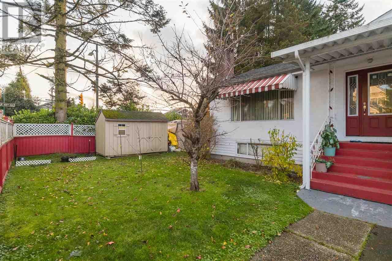 5675 RUPERT STREET photo 4