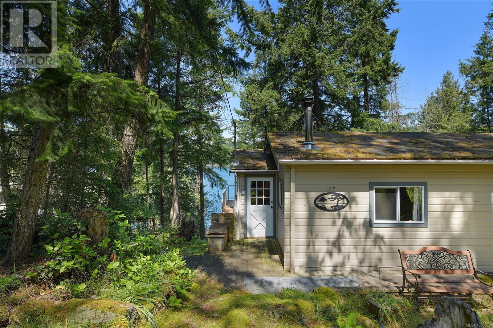 2 bed 1 bath single family at 177 Mariners Way — $799,000