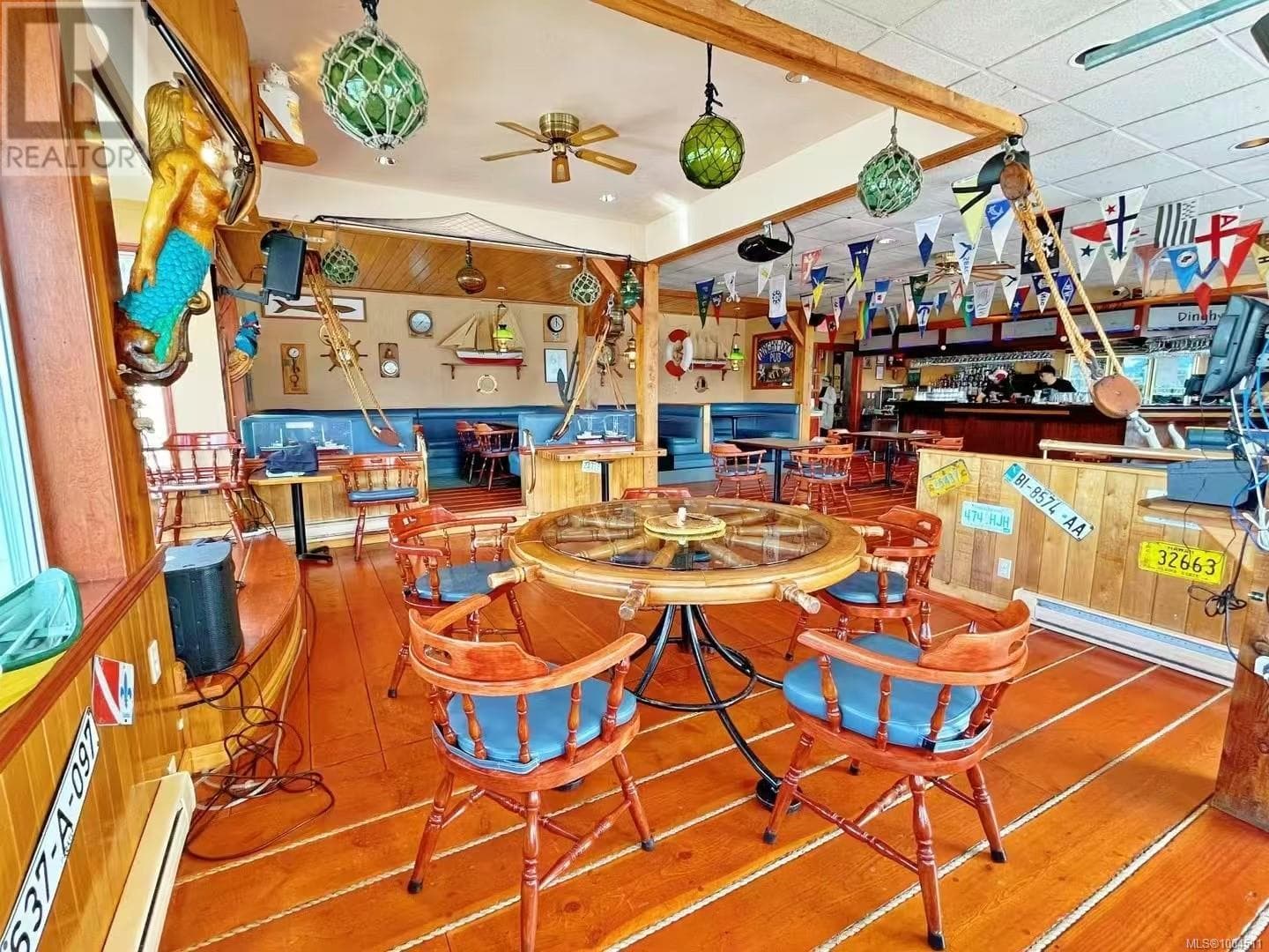 8 Pirates Lane photo 2