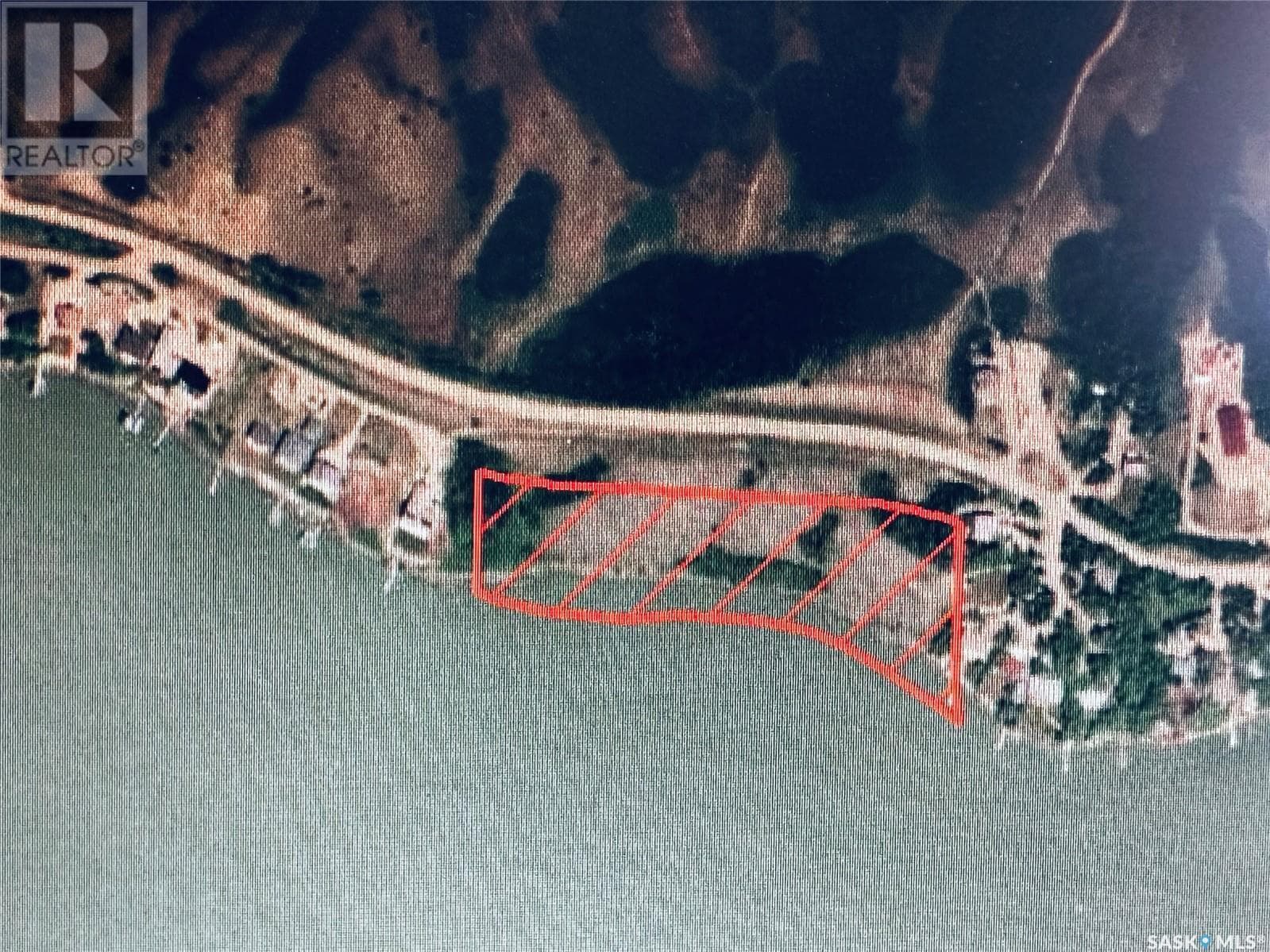 927’ waterfront, 45 acres
