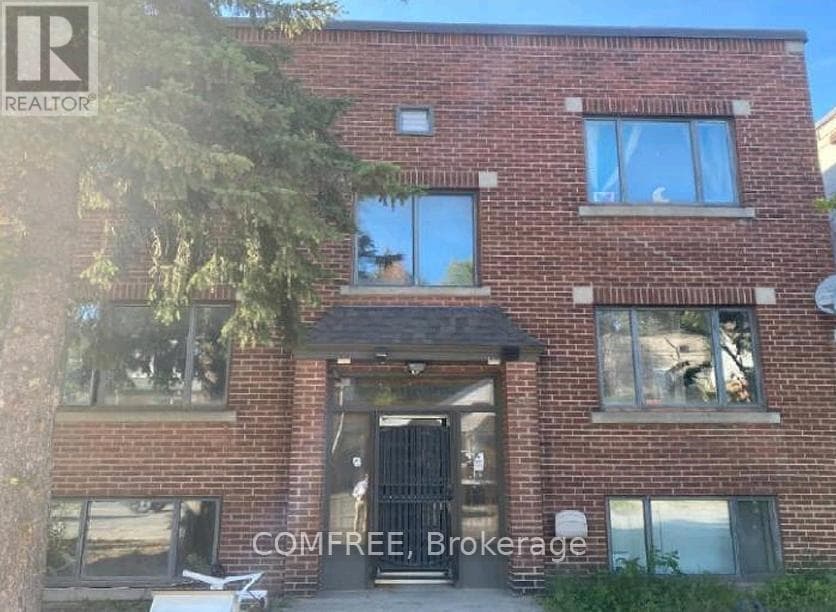 multi-family at 90 RIVERSIDE DRIVE — $1,005,000