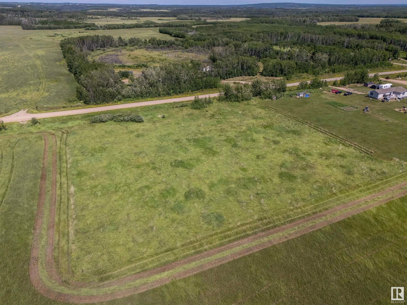 42023 TWP RD 614 — photo 3