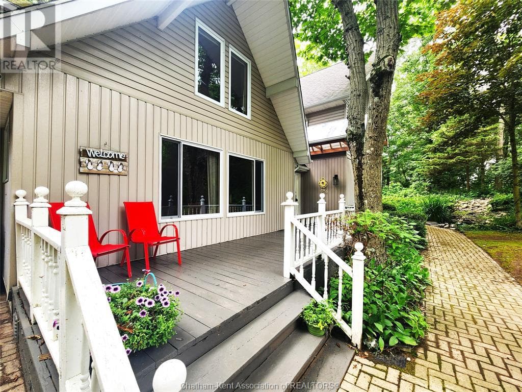 18132 Sixth STREET photo 3