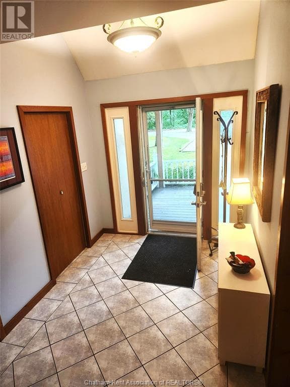 18132 Sixth STREET photo 4