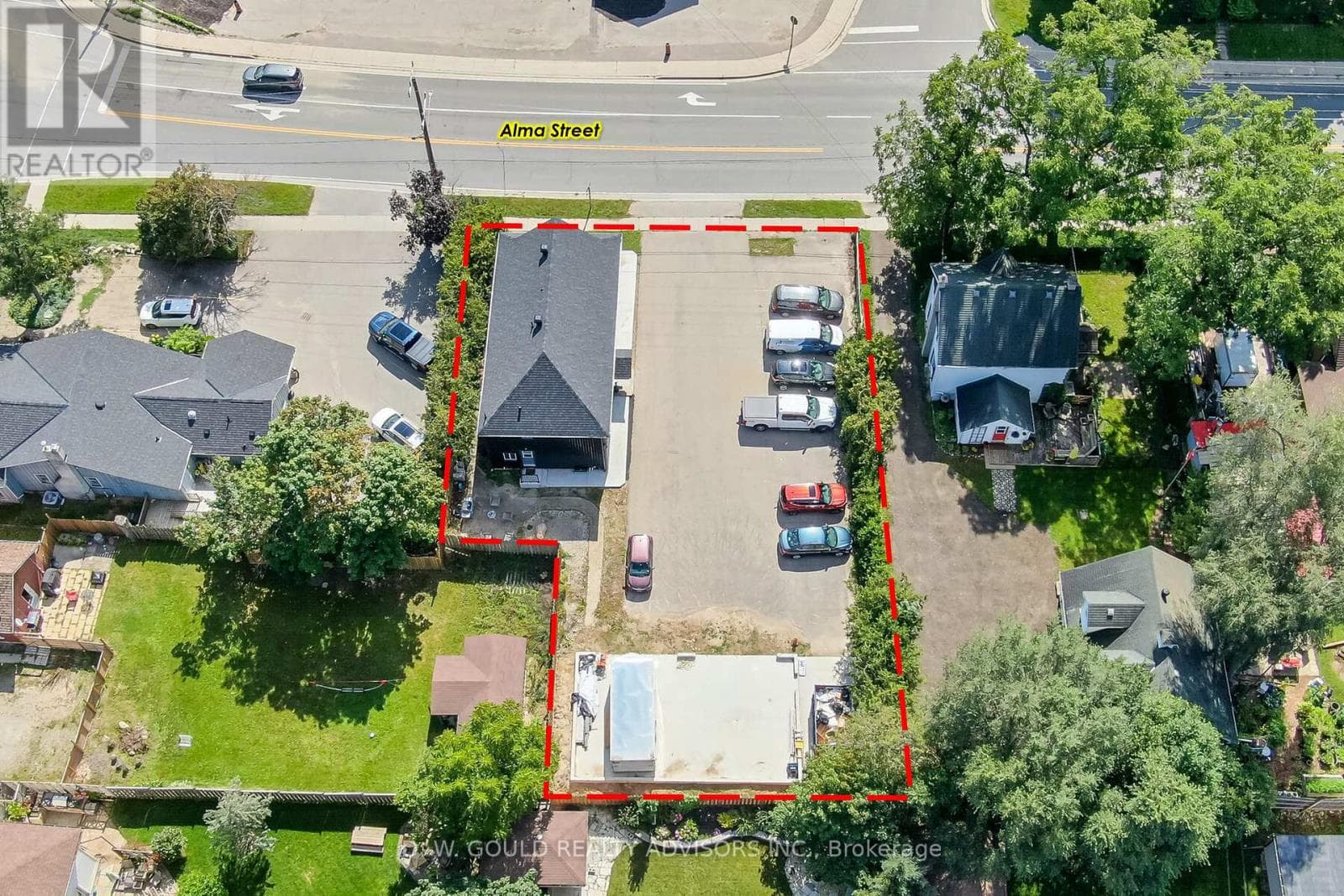 118 ALMA STREET photo 3