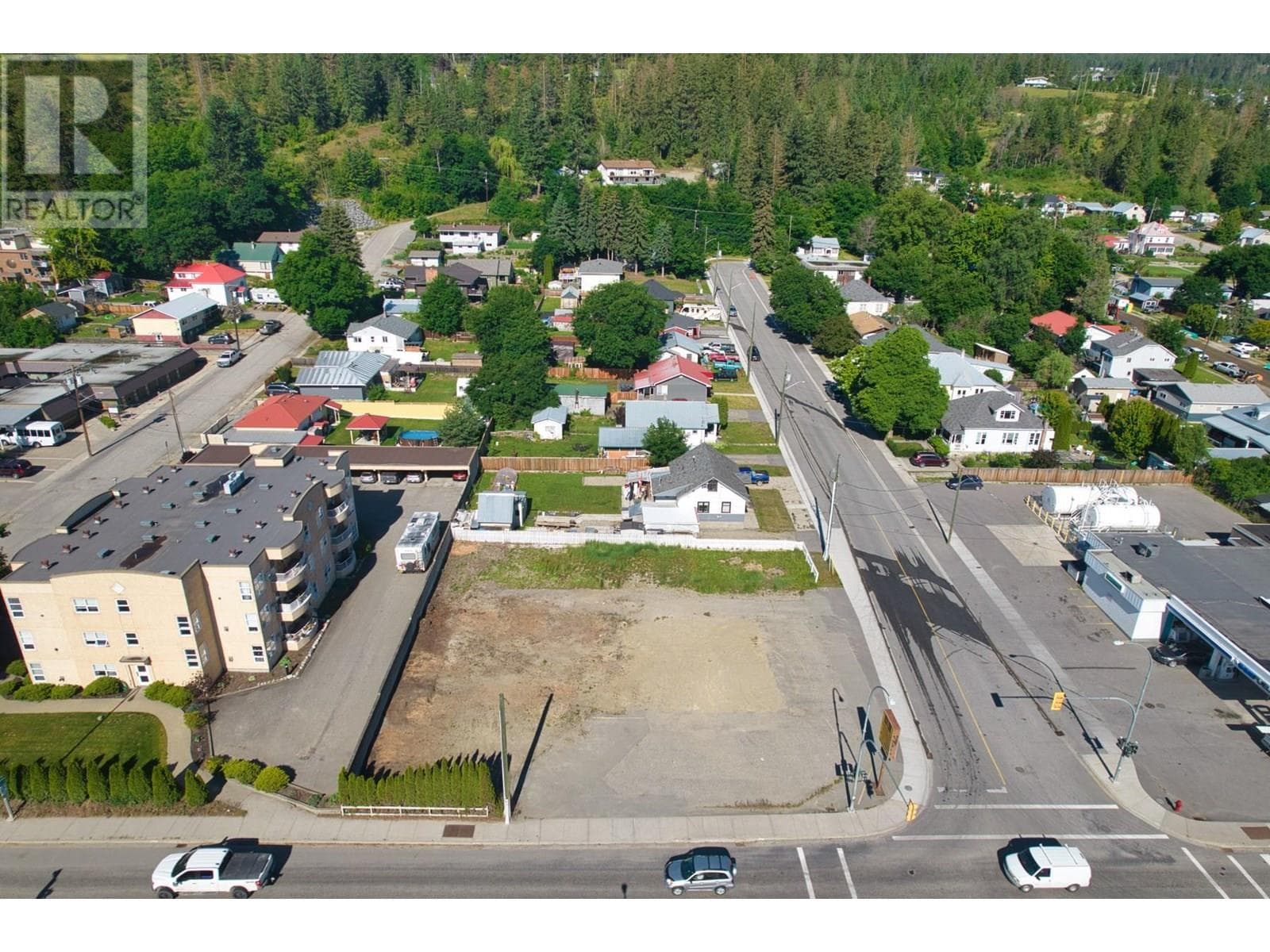 606 George Street photo 4