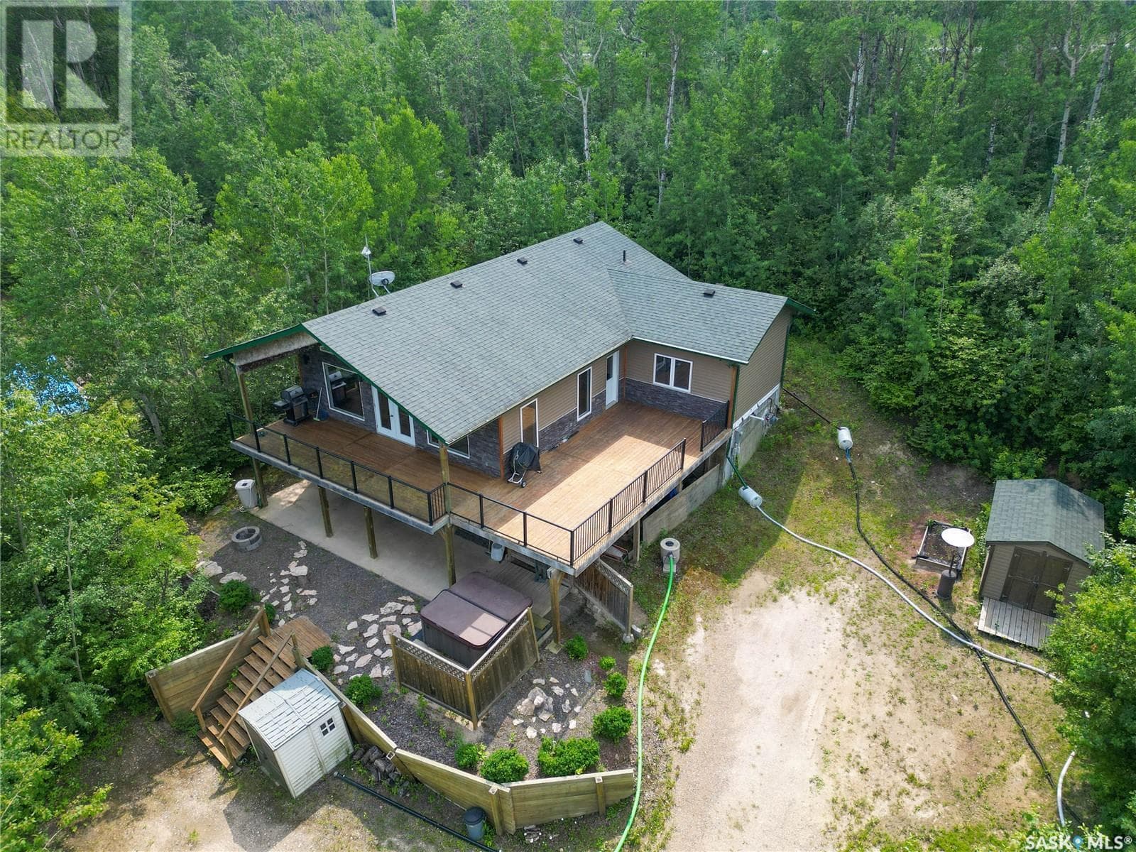 130 Carwin Park DRIVE — photo 3