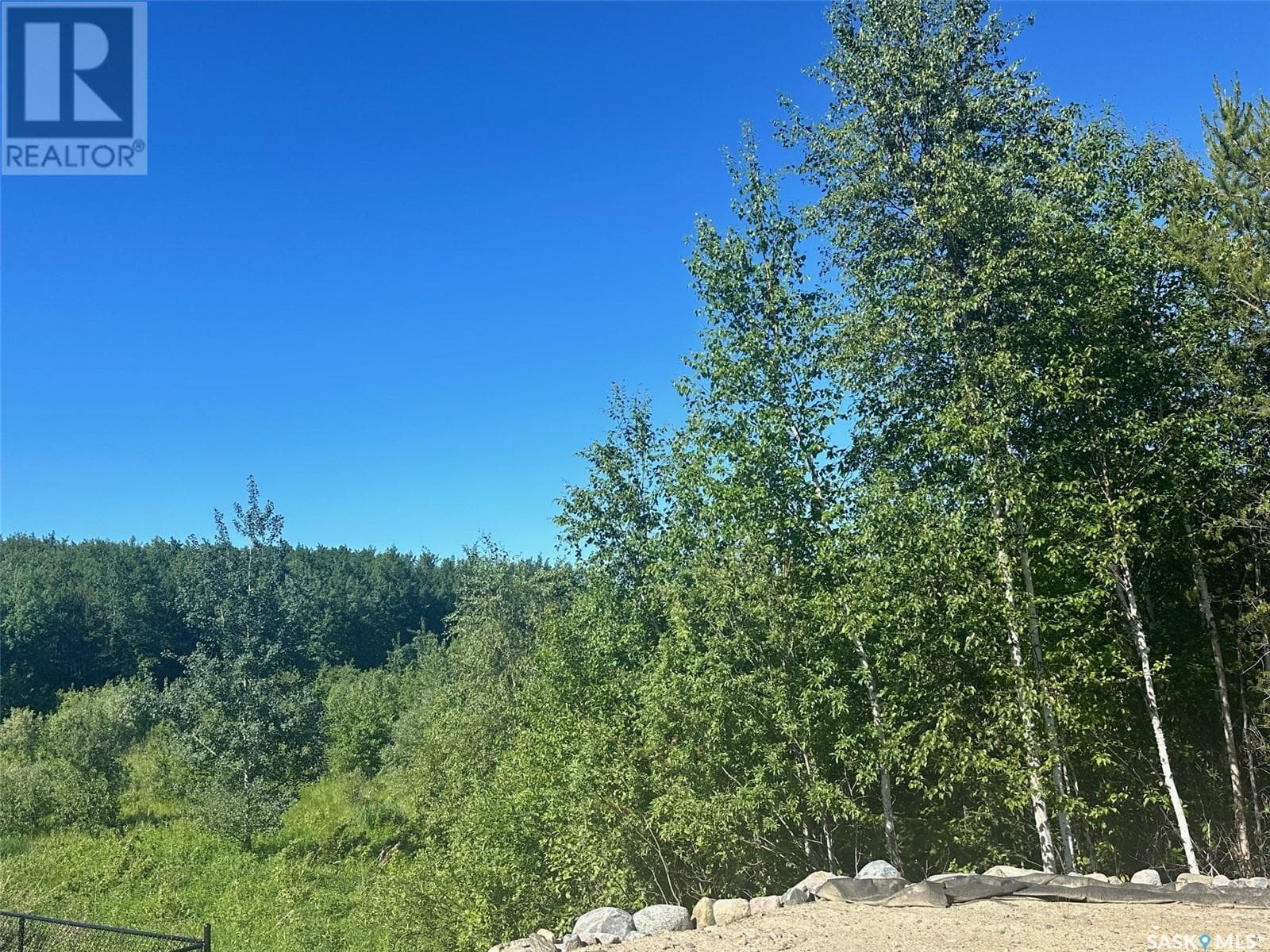 229 Eagle Point DRIVE — photo 2