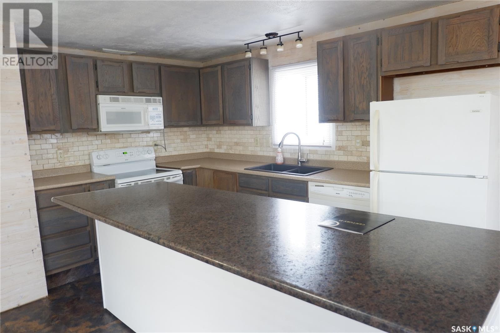 67 Sunrise ESTATES — photo 2