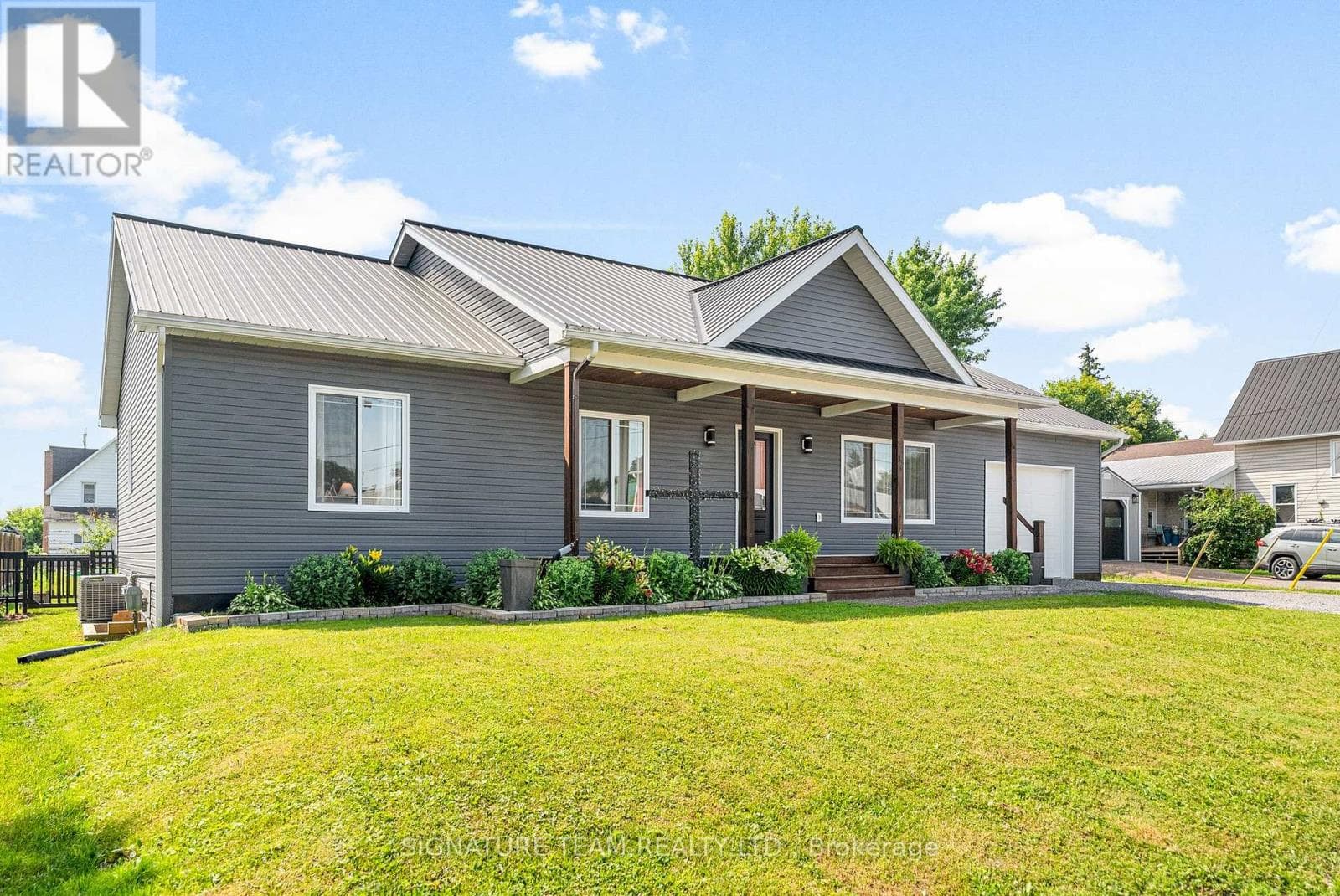 3 bed 2 bath single family at 17 MEADOW STREET — $599,000