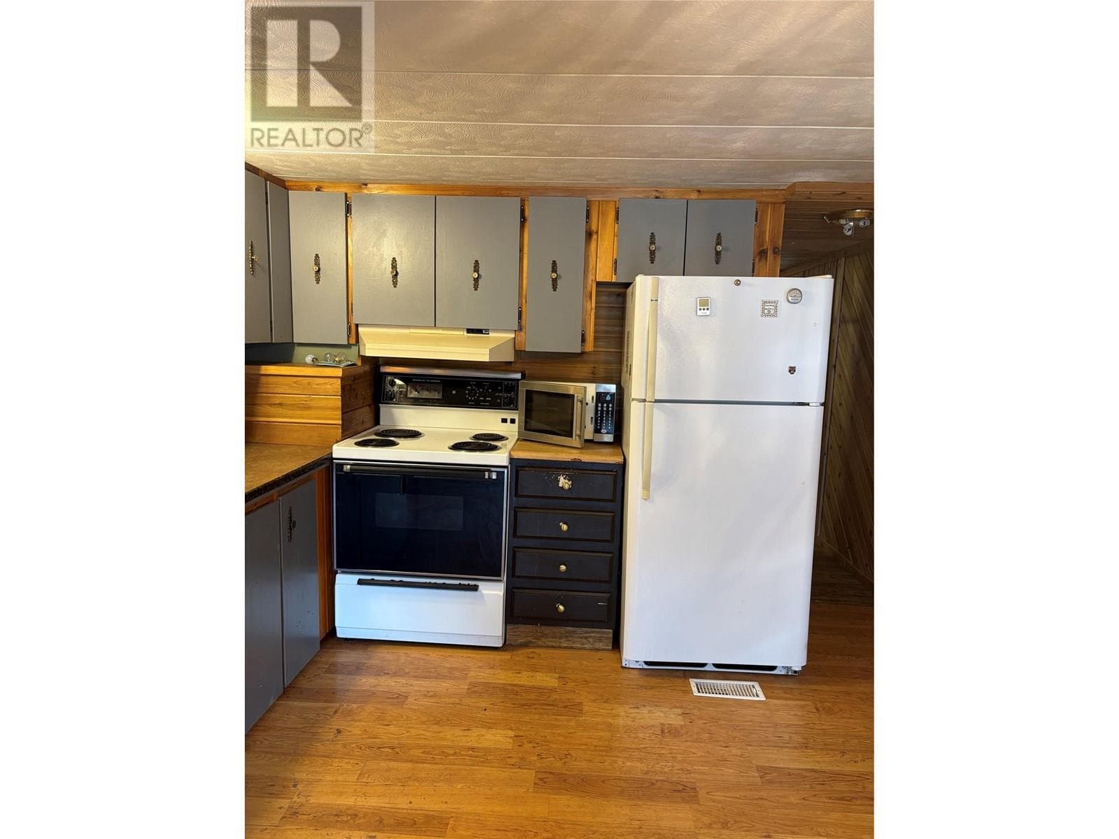 161 Shuswap Avenue Unit# 12 photo 4