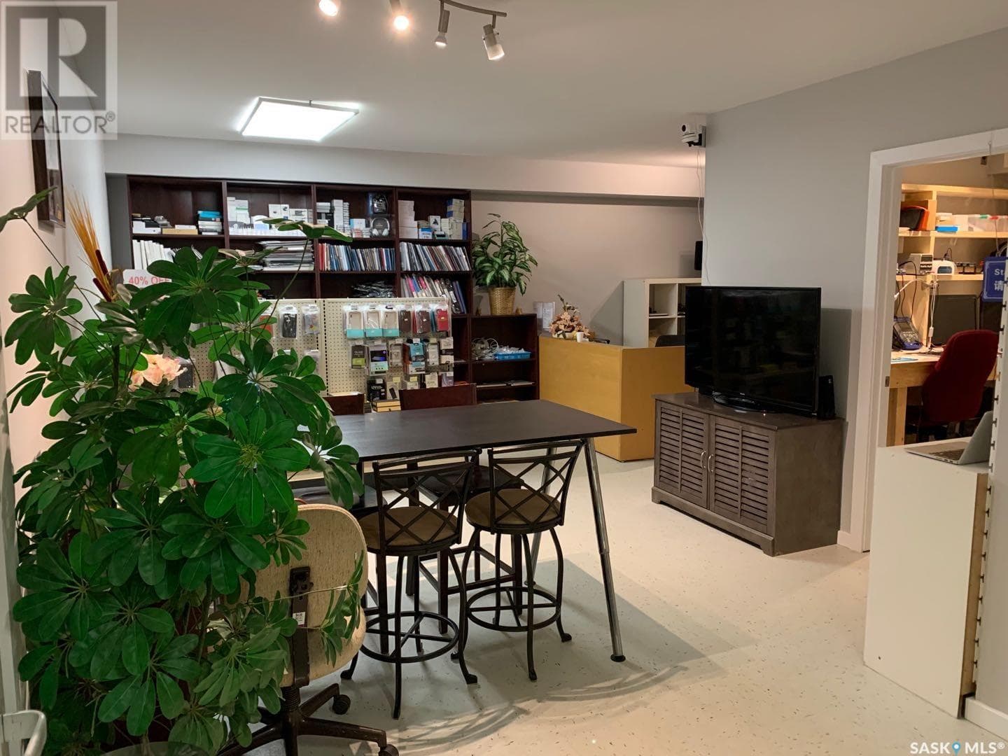 D 1402 College DRIVE — photo 3