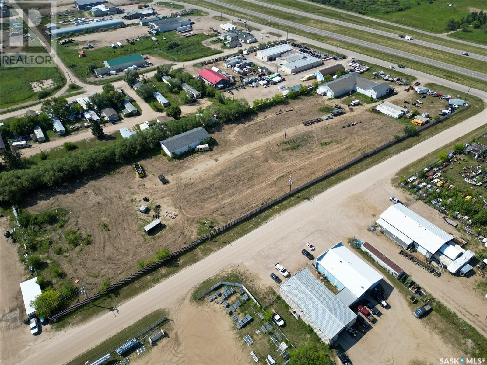 Highway 2 North Compound — photo 3