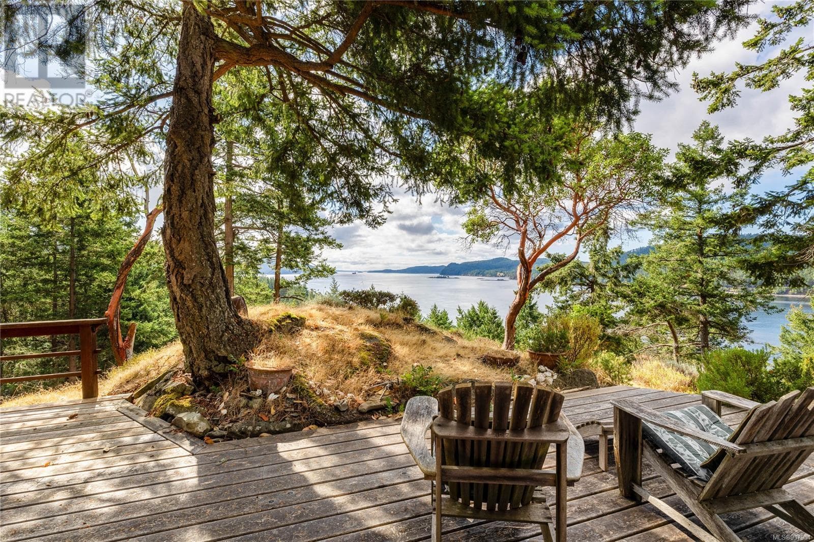 1 bed 1 bath single family at 498 Marine Trnabt — $1,100,000