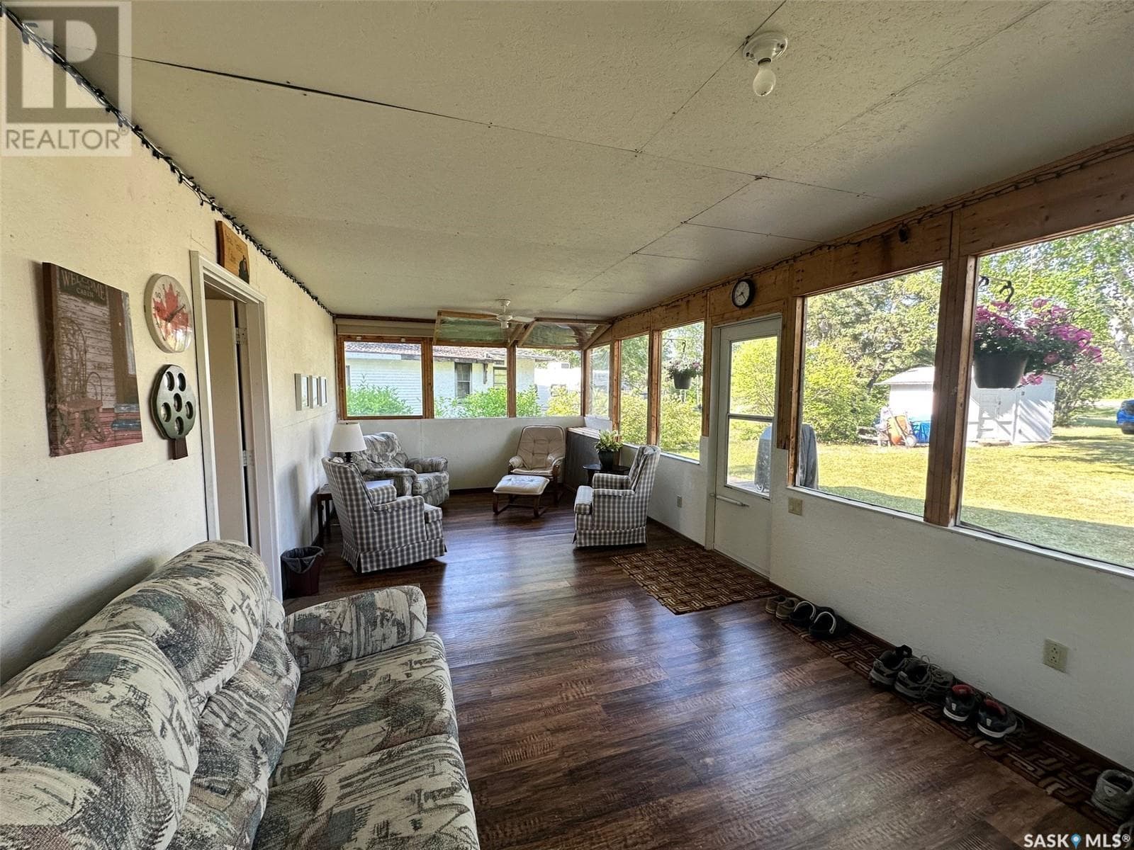 24 Ruby CRESCENT — photo 3