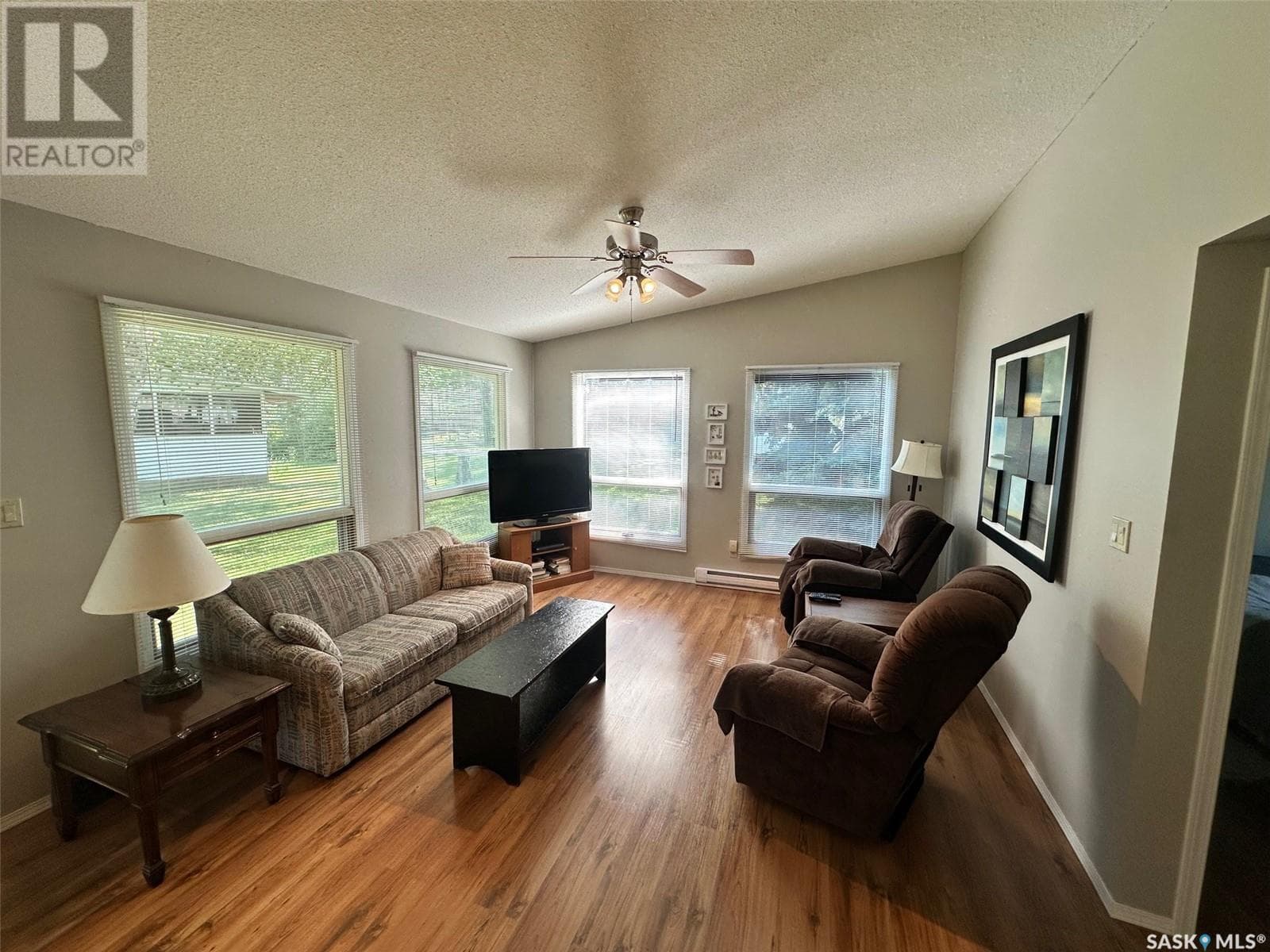 24 Ruby CRESCENT — photo 5