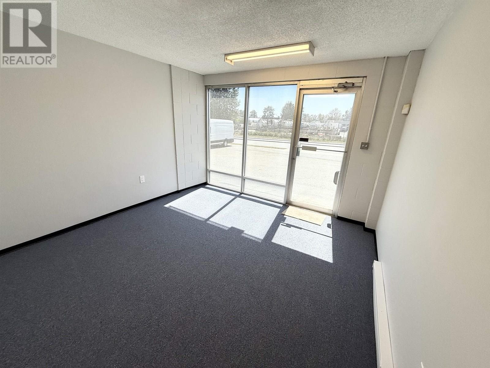 104 4833 BYRNE ROAD photo 4