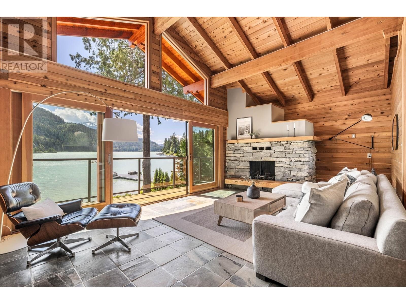 9249 LAKESHORE DRIVE photo 4