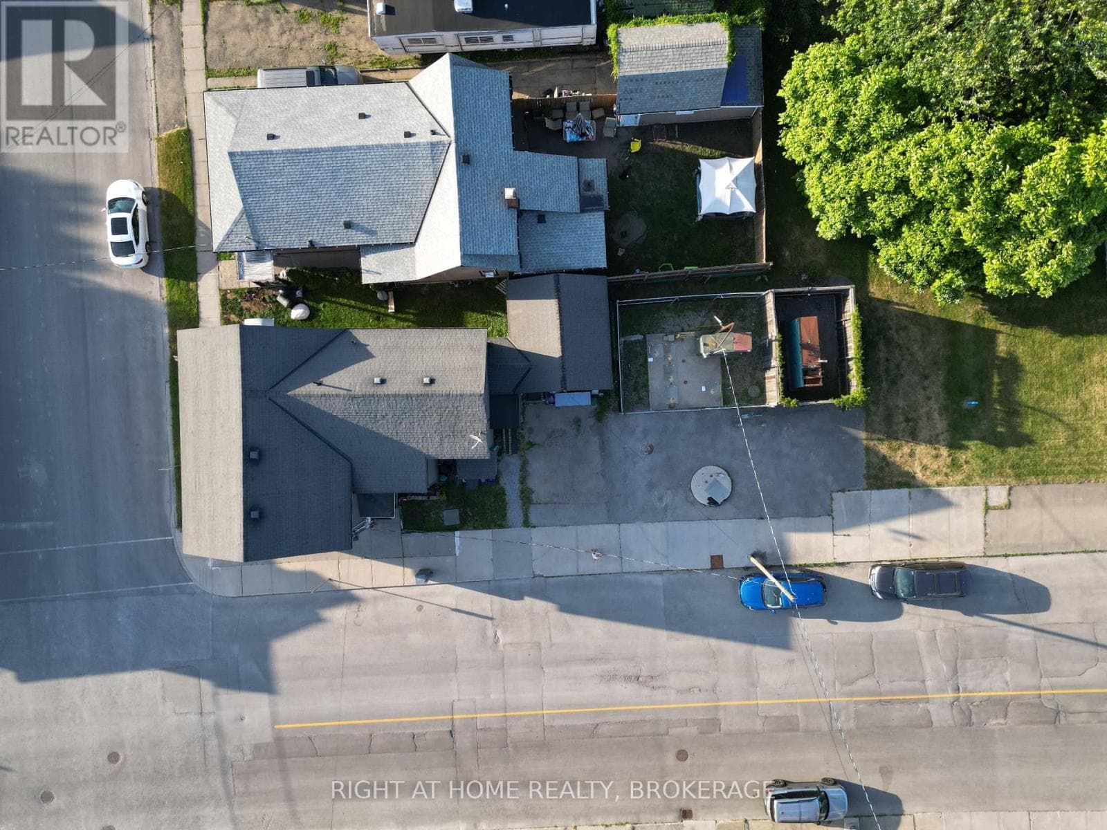 36 NICKEL STREET photo 3