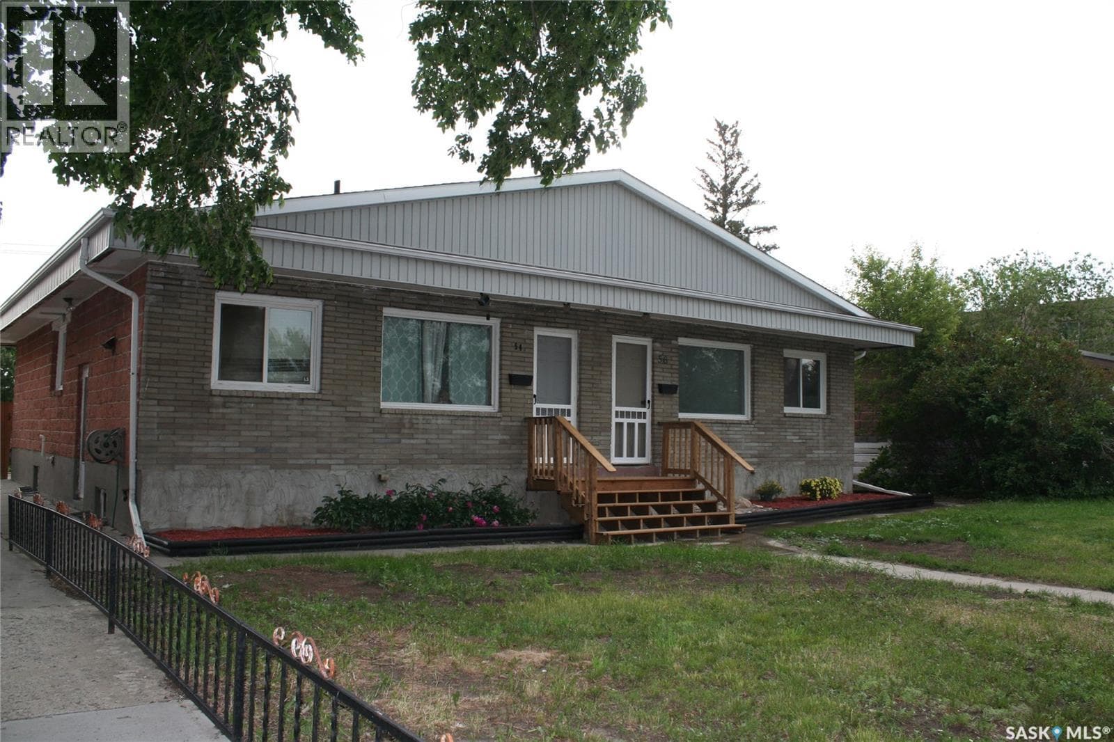 54 Froom CRESCENT — photo 2