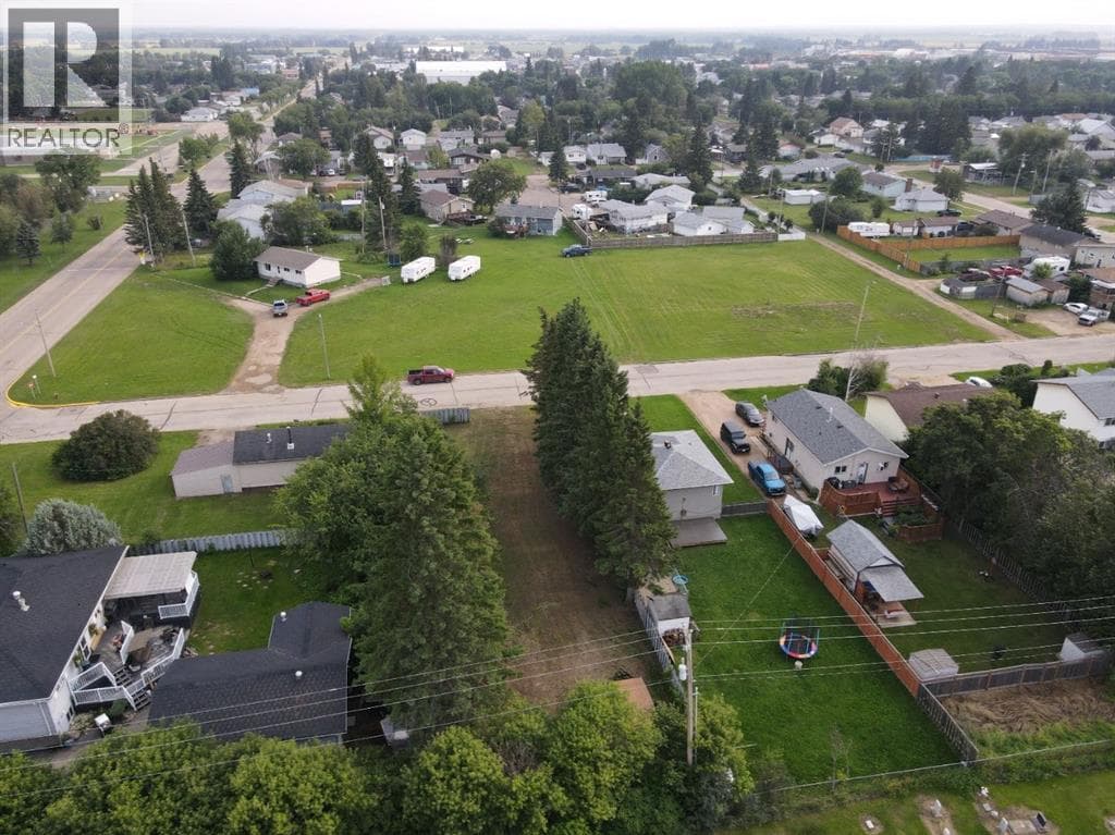 4808 59A Avenue — photo 3