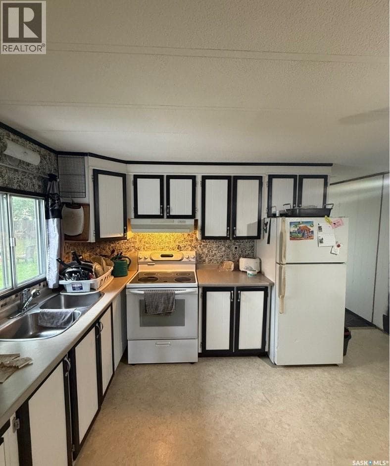 251 30th STREET W photo 2