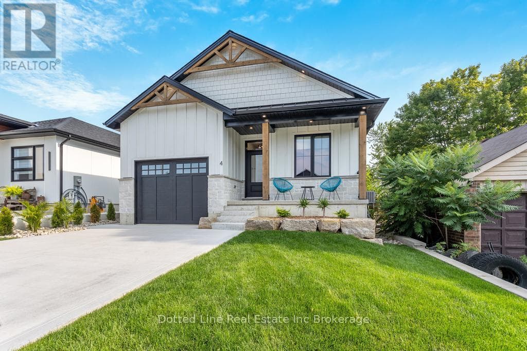 2 bed 2 bath single family at 4 CHARLES COURT — $599,900